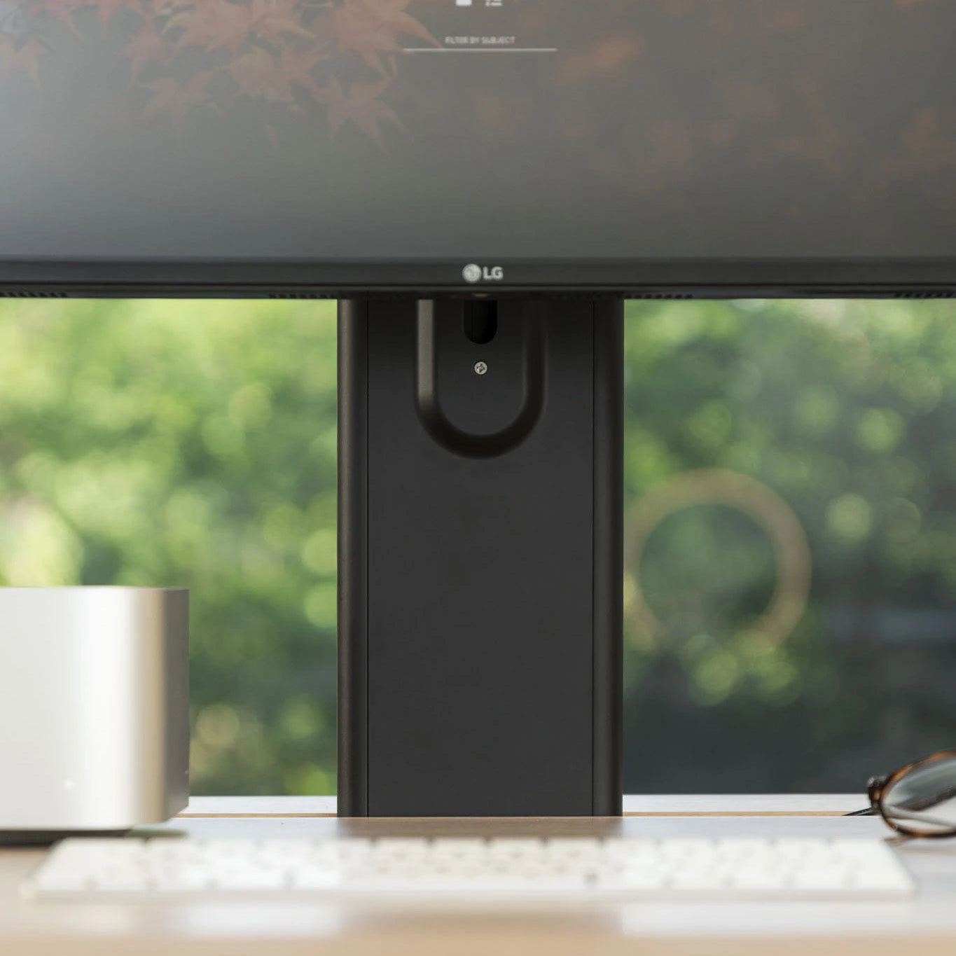 Basalt - Monitor Stand